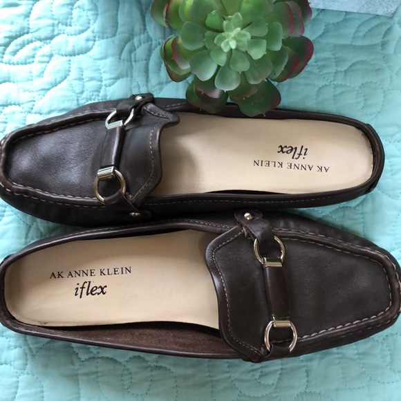 AK ANNE KLEIN IFLEX LEATHER SLIP ON SHOES - Picture 7 of 7